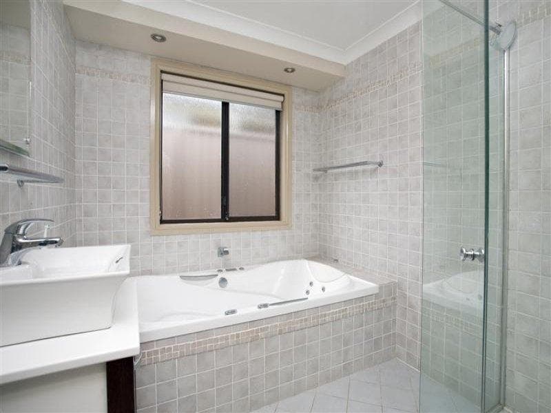5 Parrella Grove, Glendenning, Glendenning - Thumbnail 3