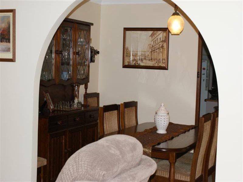 26 Sanders Crescent, Kings Langley, Kings Langley - Thumbnail 4