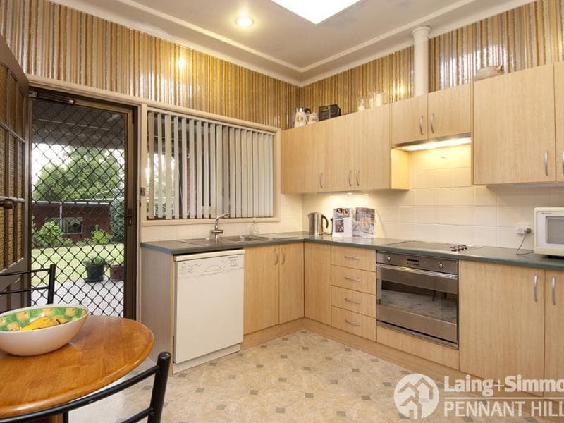 31 Loftus Road, Pennant Hills, Pennant Hills - Thumbnail 2