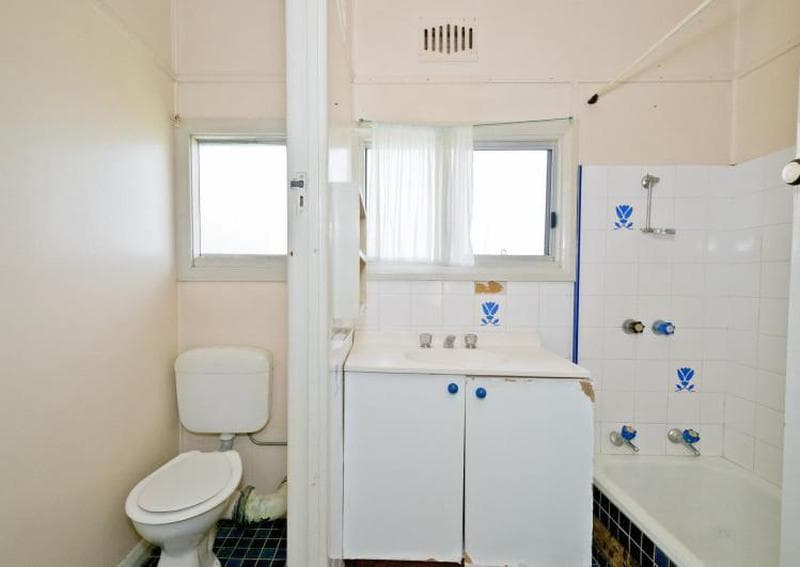 10/33																										Everard Street
														
								Port Macquarie, NSW 2444, Port Macquarie - Thumbnail 6