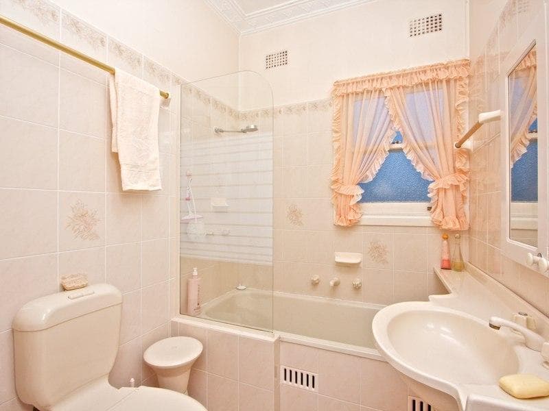 18 Waratah Street, Old Guildford, Old Guildford - Thumbnail 4