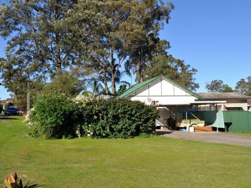 24																										Pearce Road
														
								Quakers Hill, NSW 2763, Quakers Hill - Image 1