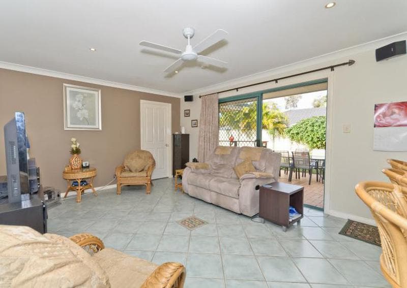 2/36																										Macquarie Road
														
								Auburn, NSW 2144, Port Macquarie - Thumbnail 5