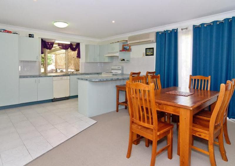 19 Elparra Close, Port Macquarie, Port Macquarie - Thumbnail 3