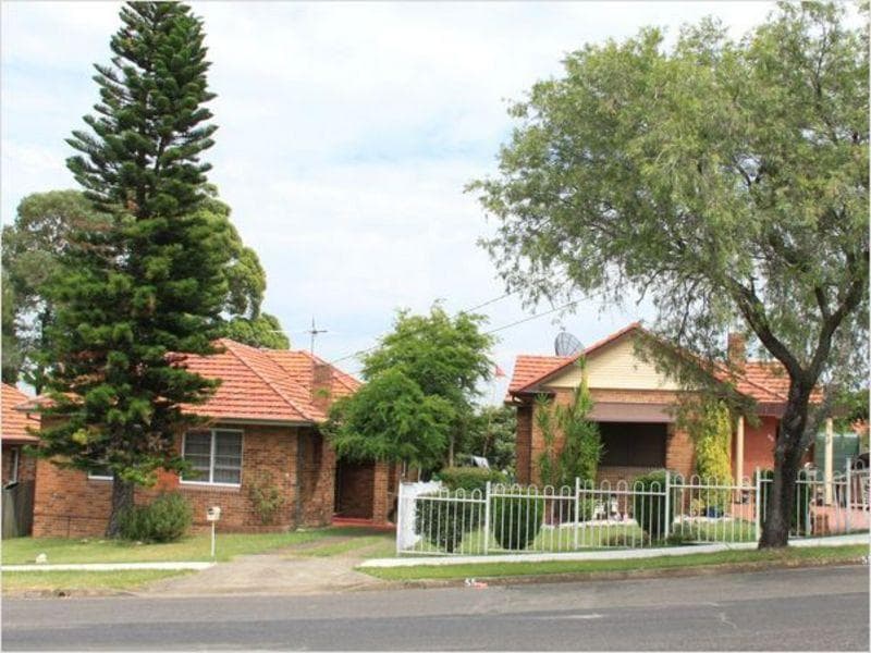 9/15																										Blaxcell Street
														
								Granville, NSW 2142, Campsie - Image 1