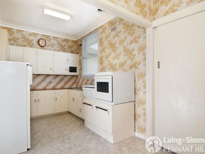 9/15																										Blaxcell Street
														
								Granville, NSW 2142, Pennant Hills - Thumbnail 3