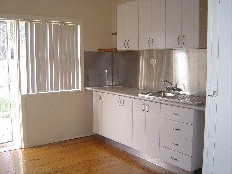 31 Raymond Street, Blacktown, Blacktown - Thumbnail 2