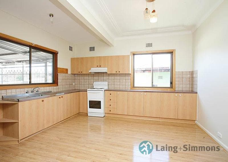 8/22-24																										Neil Street
														
								Merrylands, NSW 2160, Mount Pritchard - Thumbnail 6