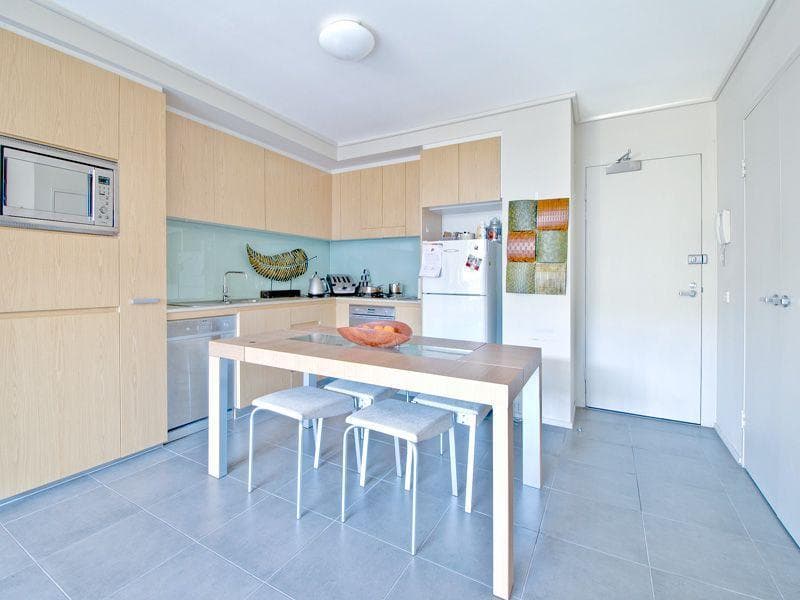 10/33																										Everard Street
														
								Port Macquarie, NSW 2444, Glebe - Thumbnail 4