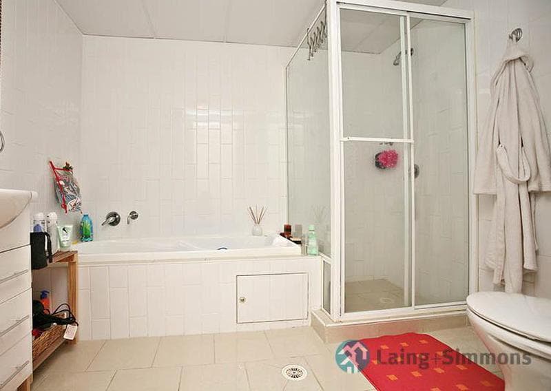 1/16																										Hamilton Street
														
								Rose Bay, NSW 2029, Northmead - Thumbnail 7