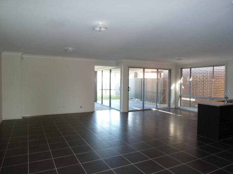 8/22-24																										Neil Street
														
								Merrylands, NSW 2160, Ropes Crossing - Thumbnail 2