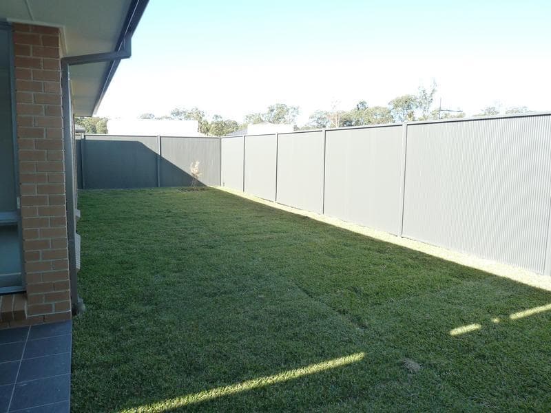 8/22-24																										Neil Street
														
								Merrylands, NSW 2160, Ropes Crossing - Thumbnail 5
