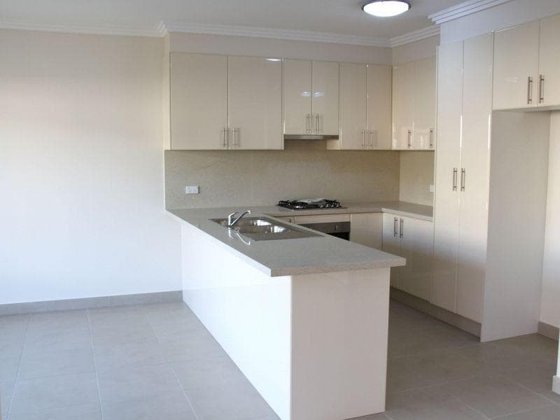 18d Koala Road, Greenacre, Greenacre - Thumbnail 4