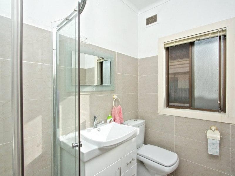 9/15																										Blaxcell Street
														
								Granville, NSW 2142, Toongabbie - Thumbnail 4
