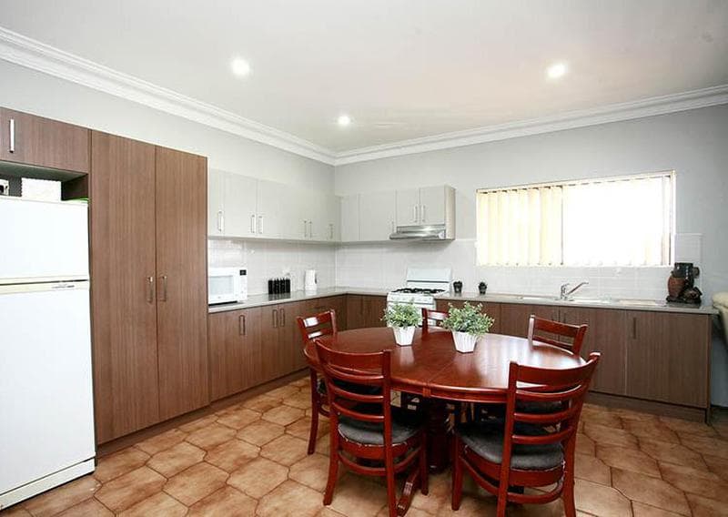 70 Harris Street, Guildford, Guildford - Thumbnail 3