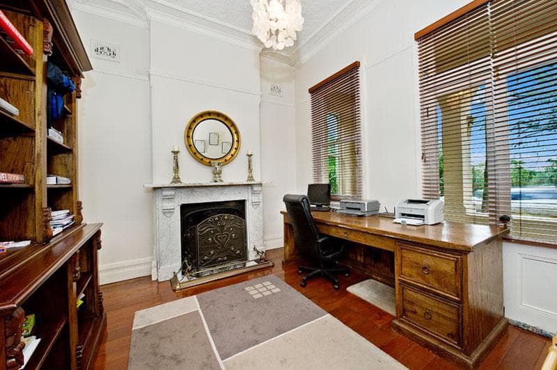 15 York Road, Queens Park, Queens Park - Thumbnail 2