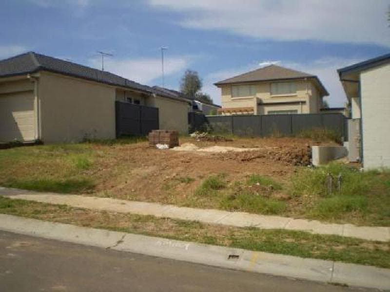 4																										Nockolds Avenue
														
								Punchbowl, NSW 2196, Ropes Crossing - Image 1
