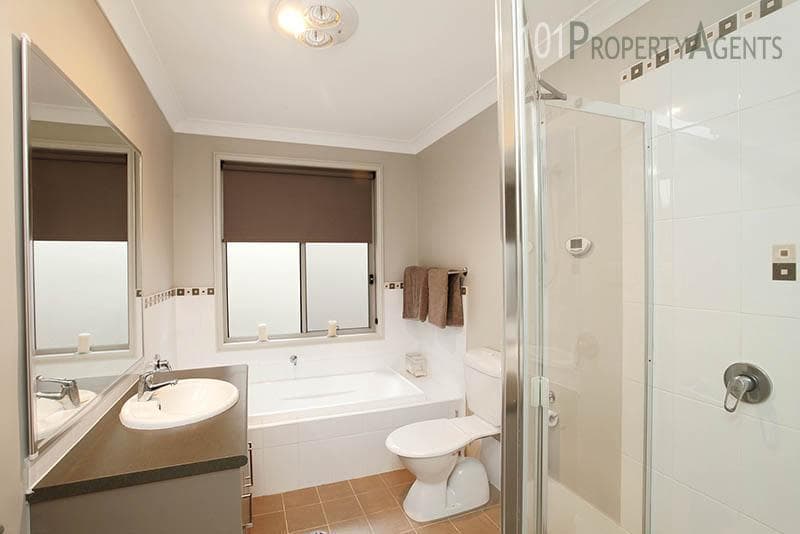 10/85c																										Ocean
														
								Woollahra, NSW 2025, Ropes Crossing - Thumbnail 6