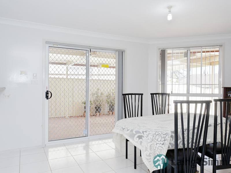 11 Montgomery Road, Bonnyrigg, Bonnyrigg - Thumbnail 3