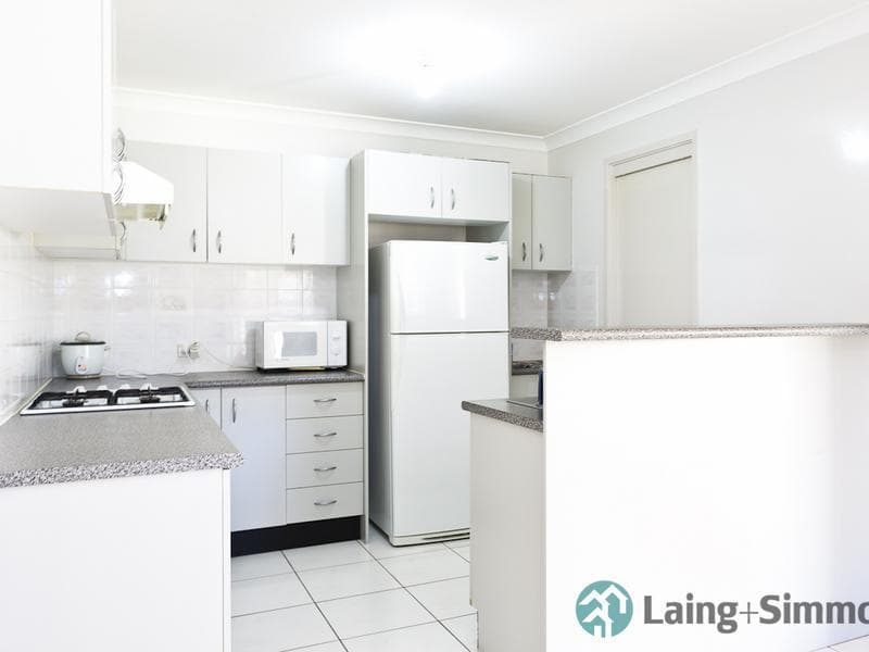 11 Montgomery Road, Bonnyrigg, Bonnyrigg - Thumbnail 4