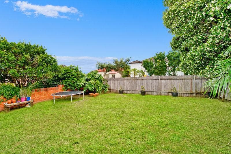 10/85c																										Ocean
														
								Woollahra, NSW 2025, North Bondi - Image 1