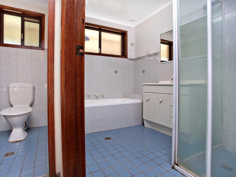 4 Summerfield Avenue, Quakers Hill, Quakers Hill - Thumbnail 4