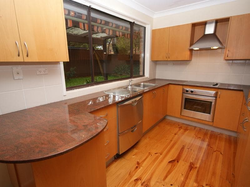 43 Marton Crescent, Kings Langley, Kings Langley - Thumbnail 2