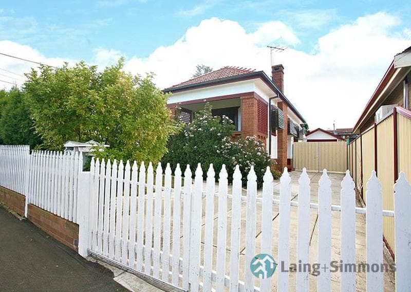 8/22-24																										Neil Street
														
								Merrylands, NSW 2160, Granville - Image 1