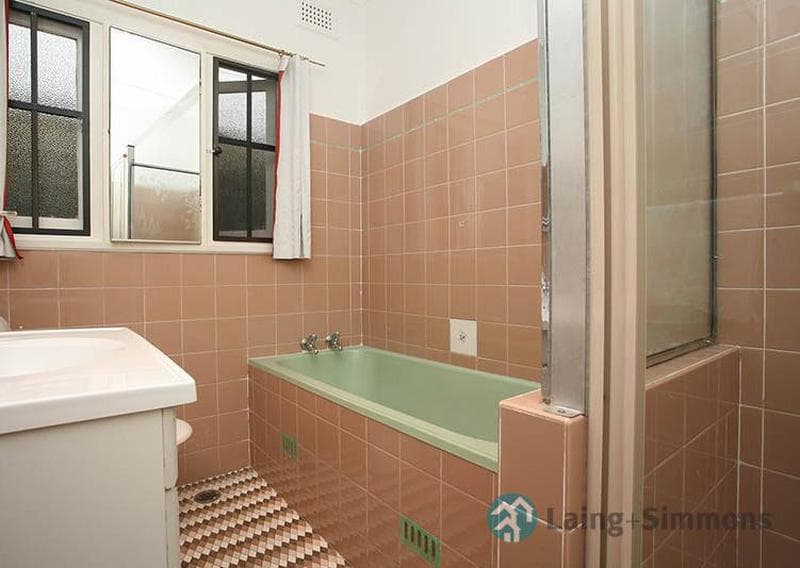 8/22-24																										Neil Street
														
								Merrylands, NSW 2160, Granville - Thumbnail 8