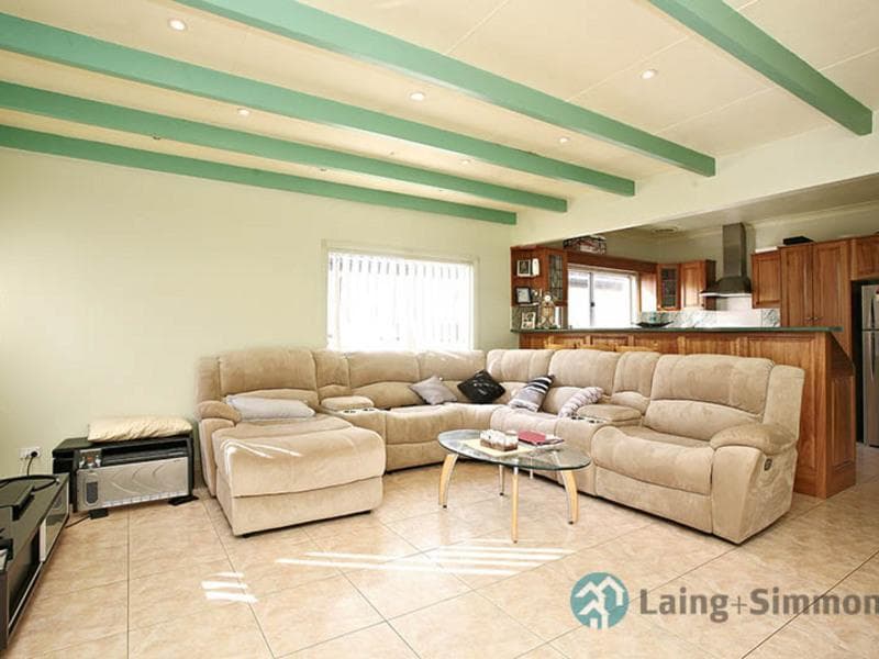 19 Fairview Street, Guildford, Guildford - Thumbnail 3