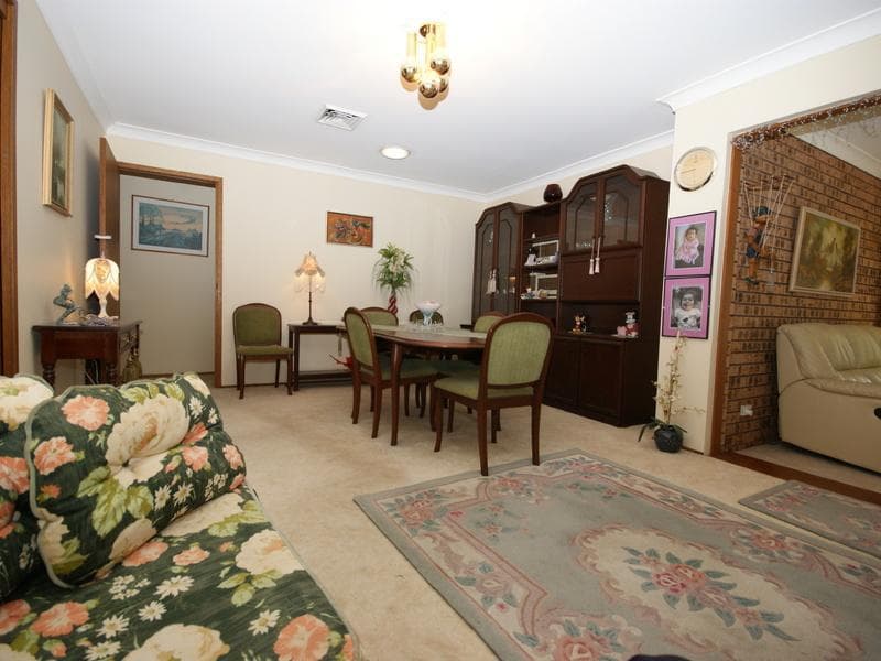22 Gilbert Crescent, Kings Langley, Kings Langley - Thumbnail 5