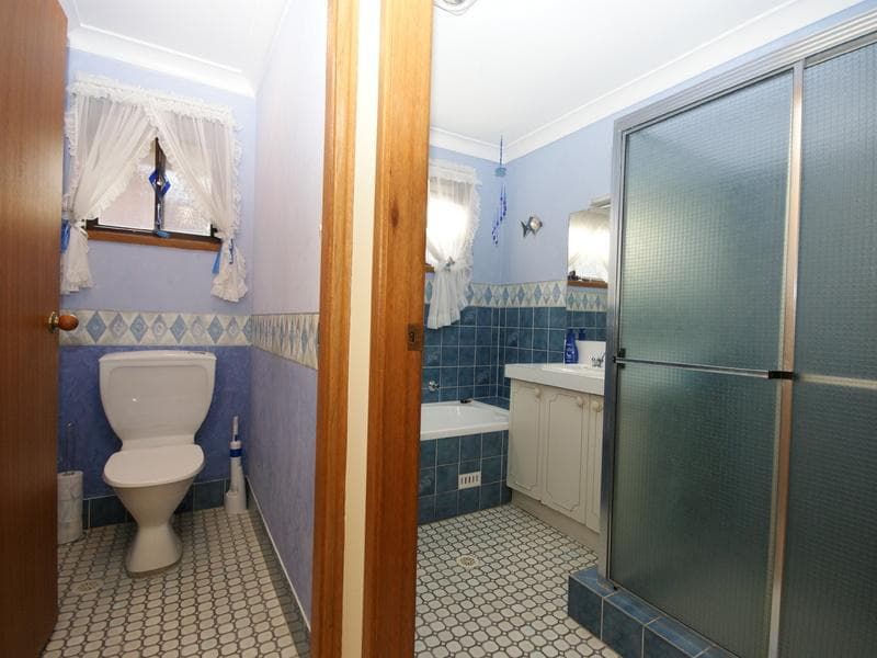 22 Gilbert Crescent, Kings Langley, Kings Langley - Thumbnail 6