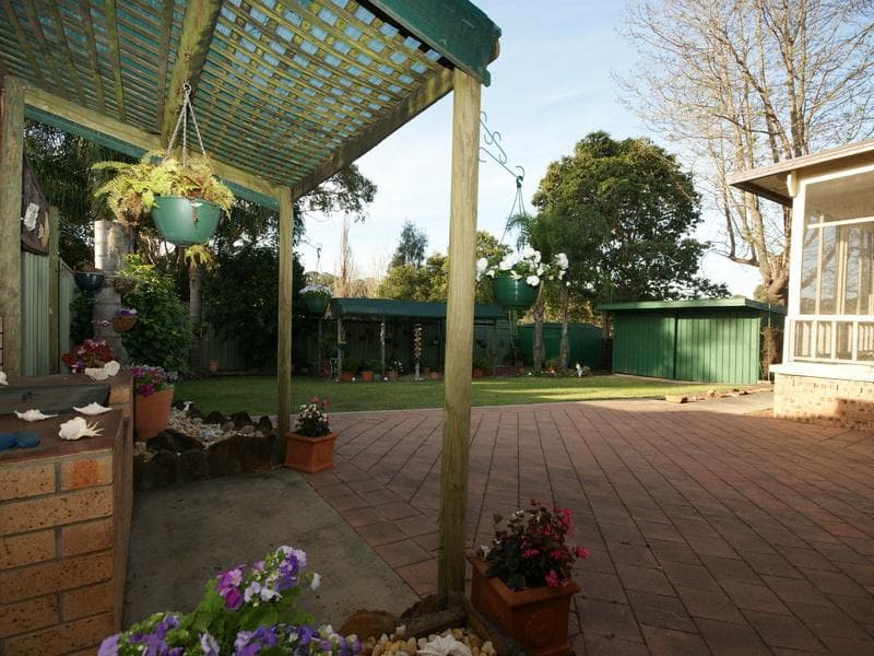 22 Gilbert Crescent, Kings Langley, Kings Langley - Thumbnail 8