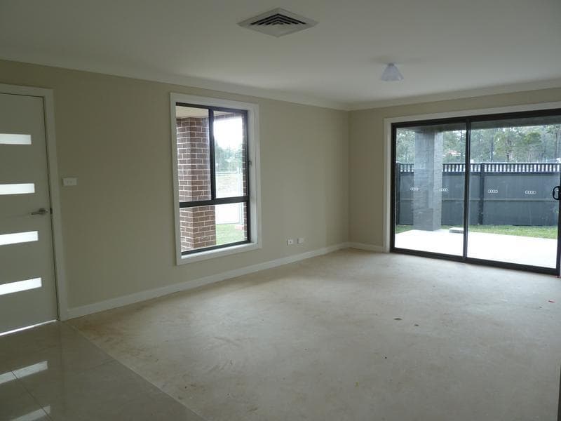 10/85c																										Ocean
														
								Woollahra, NSW 2025, Ropes Crossing - Thumbnail 2