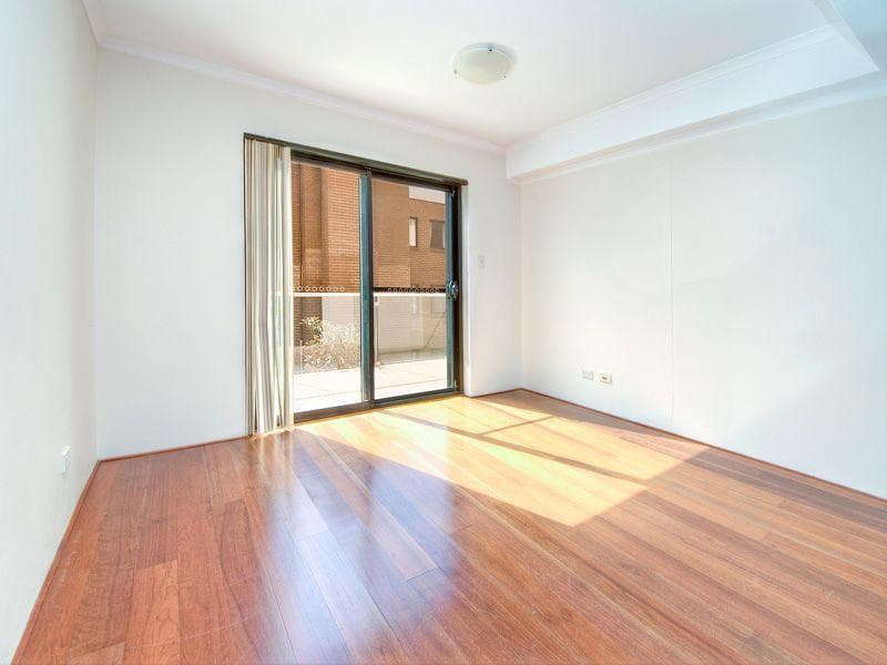 4																										Nockolds Avenue
														
								Punchbowl, NSW 2196, Camperdown - Thumbnail 2