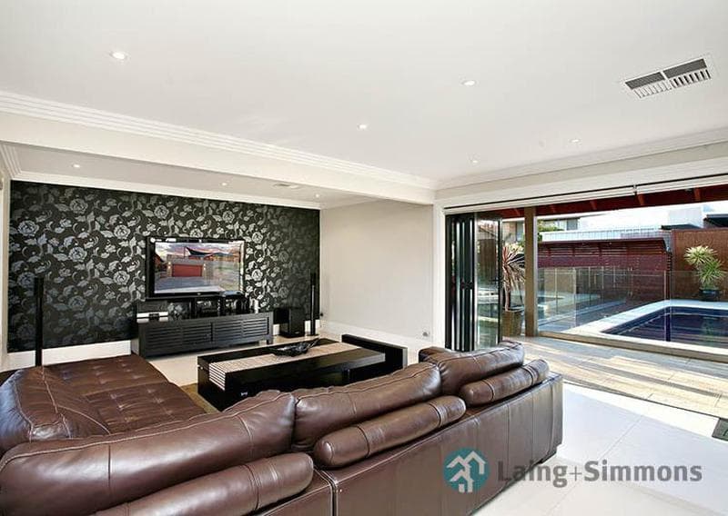 2/36																										Macquarie Road
														
								Auburn, NSW 2144, Greystanes - Thumbnail 5