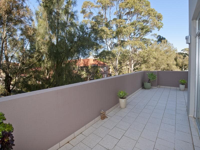 53																										Avoca Road
														
								Canley Heights, NSW 2166, Bondi - Thumbnail 5