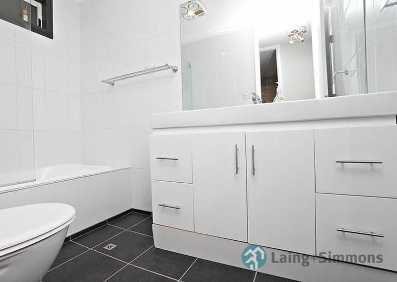 112/19																										Tusculum Street
														
								Potts Point, NSW 2011, Emerton - Thumbnail 4