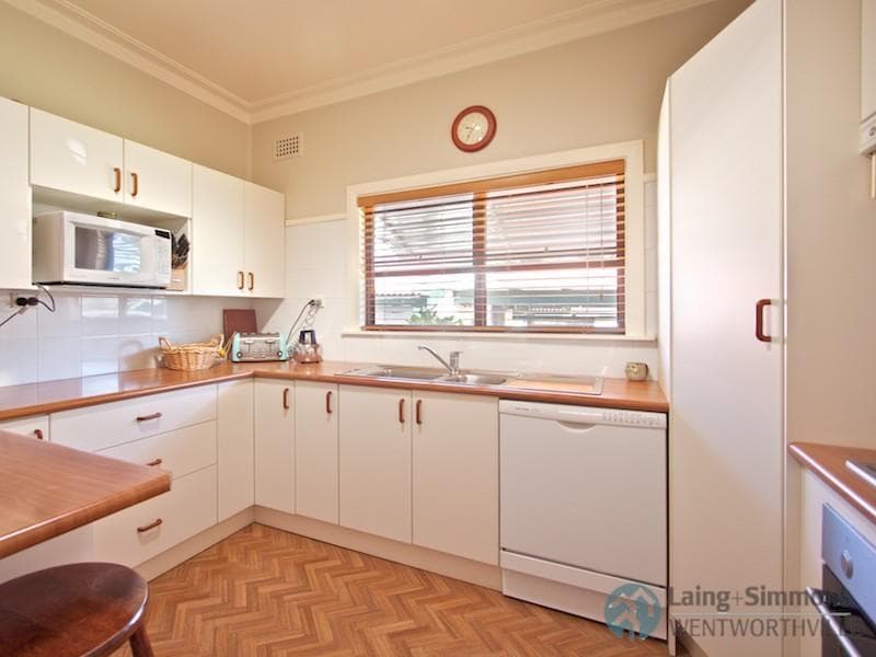 7 O'connor Street, Guildford, Guildford - Thumbnail 3