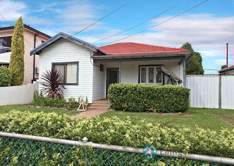 40 Cleone Street, Guildford, Guildford - Image 1