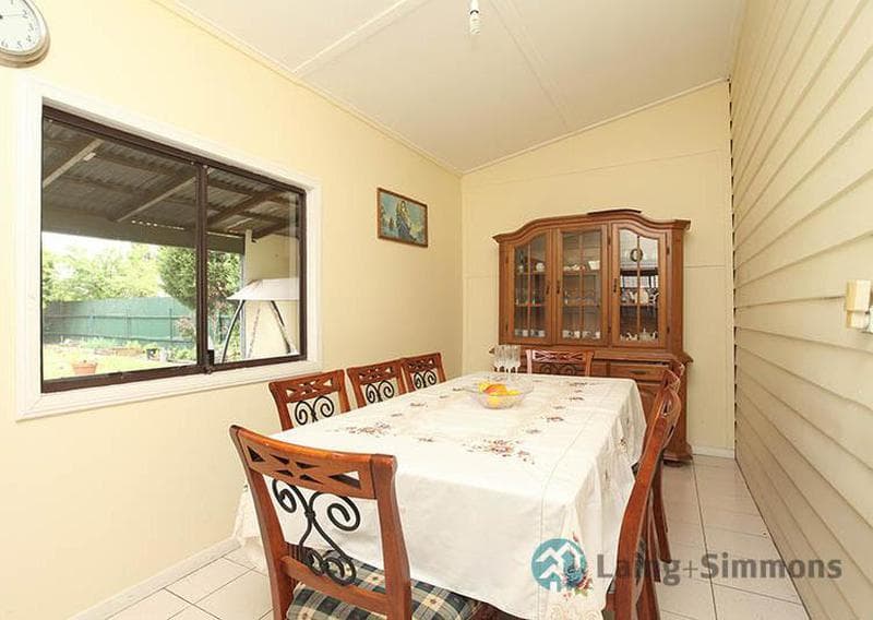 40 Cleone Street, Guildford, Guildford - Thumbnail 3