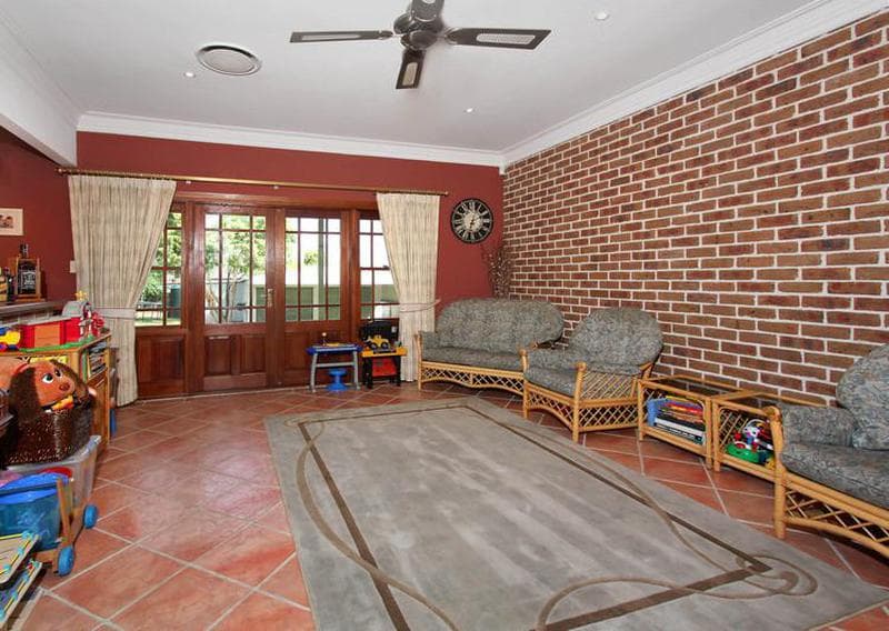8 Hudson Street, Wentworthville, Wentworthville - Thumbnail 3