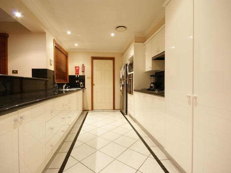 10/33																										Everard Street
														
								Port Macquarie, NSW 2444, Quakers Hill - Thumbnail 4