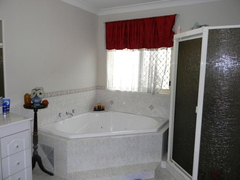 53																										Avoca Road
														
								Canley Heights, NSW 2166, Blacktown - Thumbnail 5