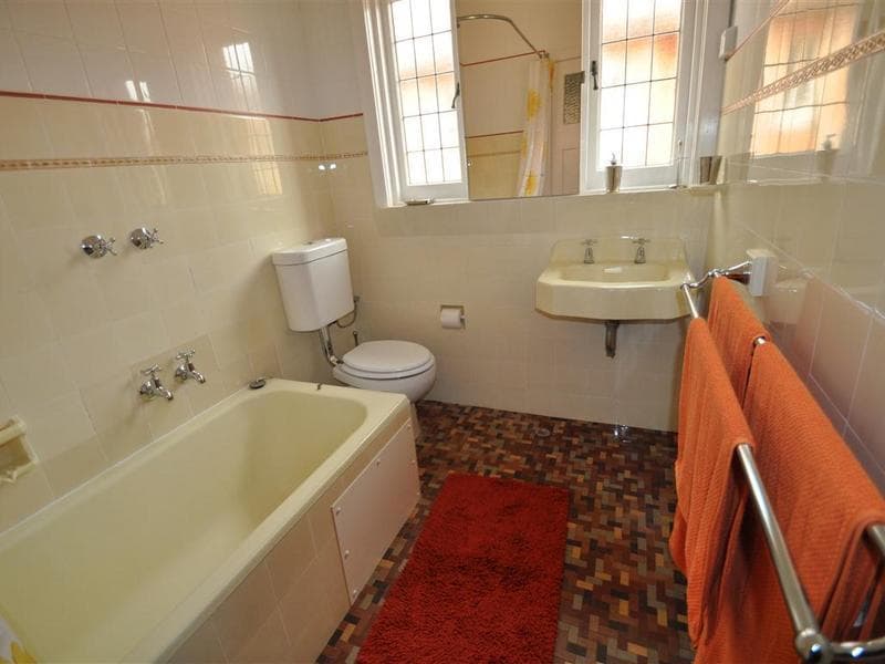 16/4																										McDonald Street
														
								Potts Point, NSW 2011, Request - Thumbnail 3