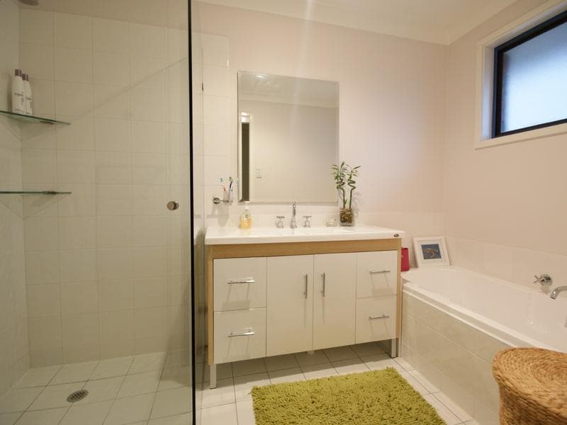 4																										Nockolds Avenue
														
								Punchbowl, NSW 2196, Kings Langley - Thumbnail 4