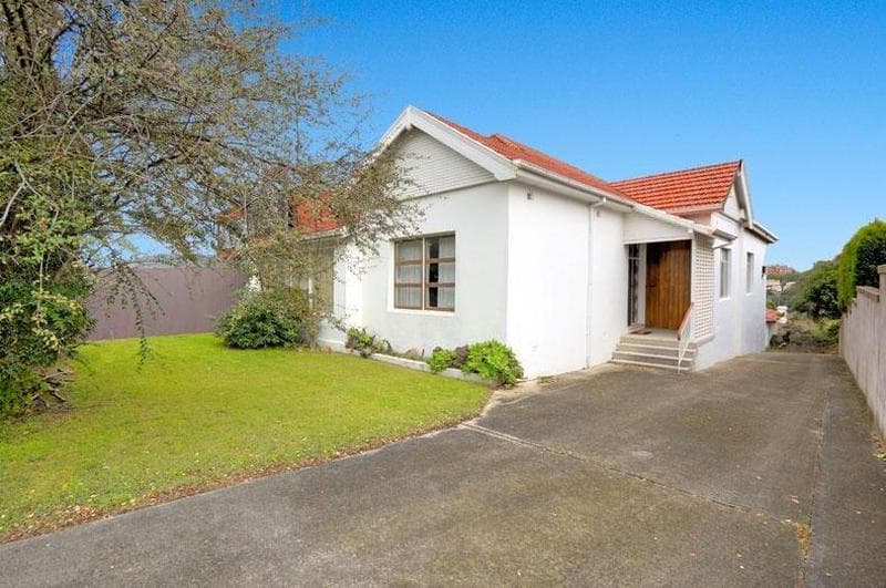 53																										Avoca Road
														
								Canley Heights, NSW 2166, Bellevue Hill - Thumbnail 4