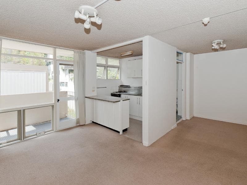 53																										Avoca Road
														
								Canley Heights, NSW 2166, Elizabeth Bay - Thumbnail 3