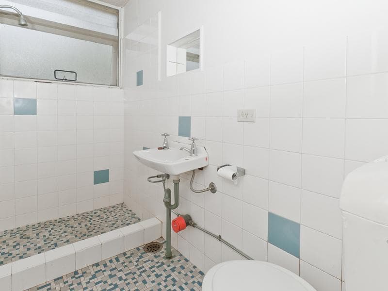53																										Avoca Road
														
								Canley Heights, NSW 2166, Elizabeth Bay - Thumbnail 5