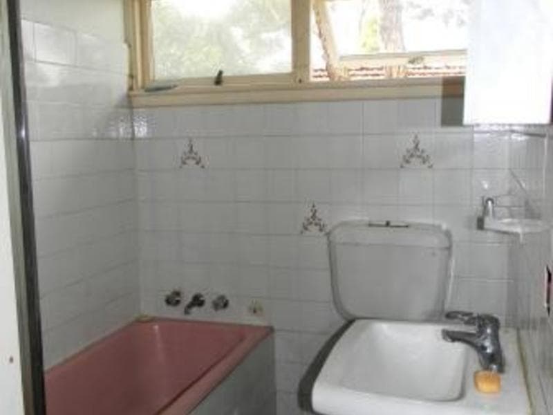 53																										Avoca Road
														
								Canley Heights, NSW 2166, Seven Hills - Thumbnail 4